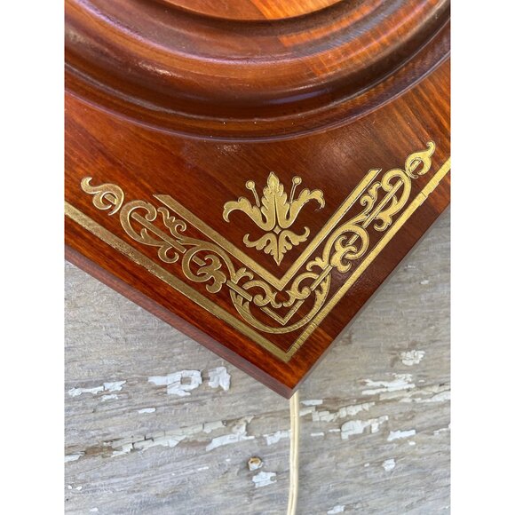 Vintage MCM Wood Gold United Clock Corp. Electric Wall Clock Convex Glass - Picture 5 of 14